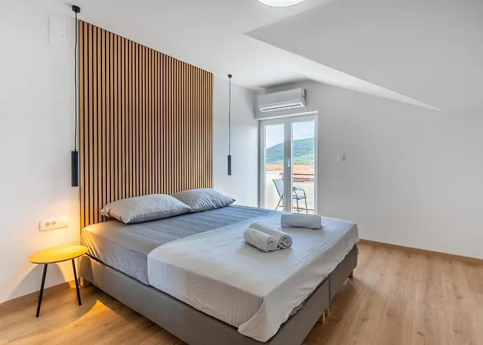 In With Sea View, Balcony, Air Conditioning, Wifi 4249-4 *