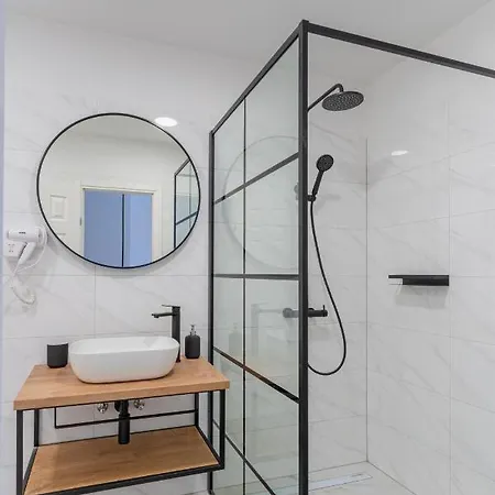 In With Sea View, Balcony, Air Conditioning, Wifi 4249-4 *