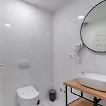 In With Sea View, Balcony, Air Conditioning, Wifi 4249-4 كريس